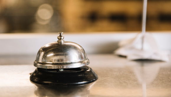 service-bell-table-restaurant